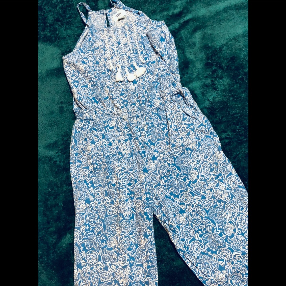 Old Navy, girls jumper     Size 10-12